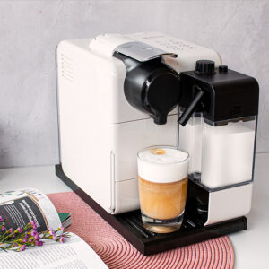 Nespresso „Lattissima“ kavos aparatai nuo 199 €